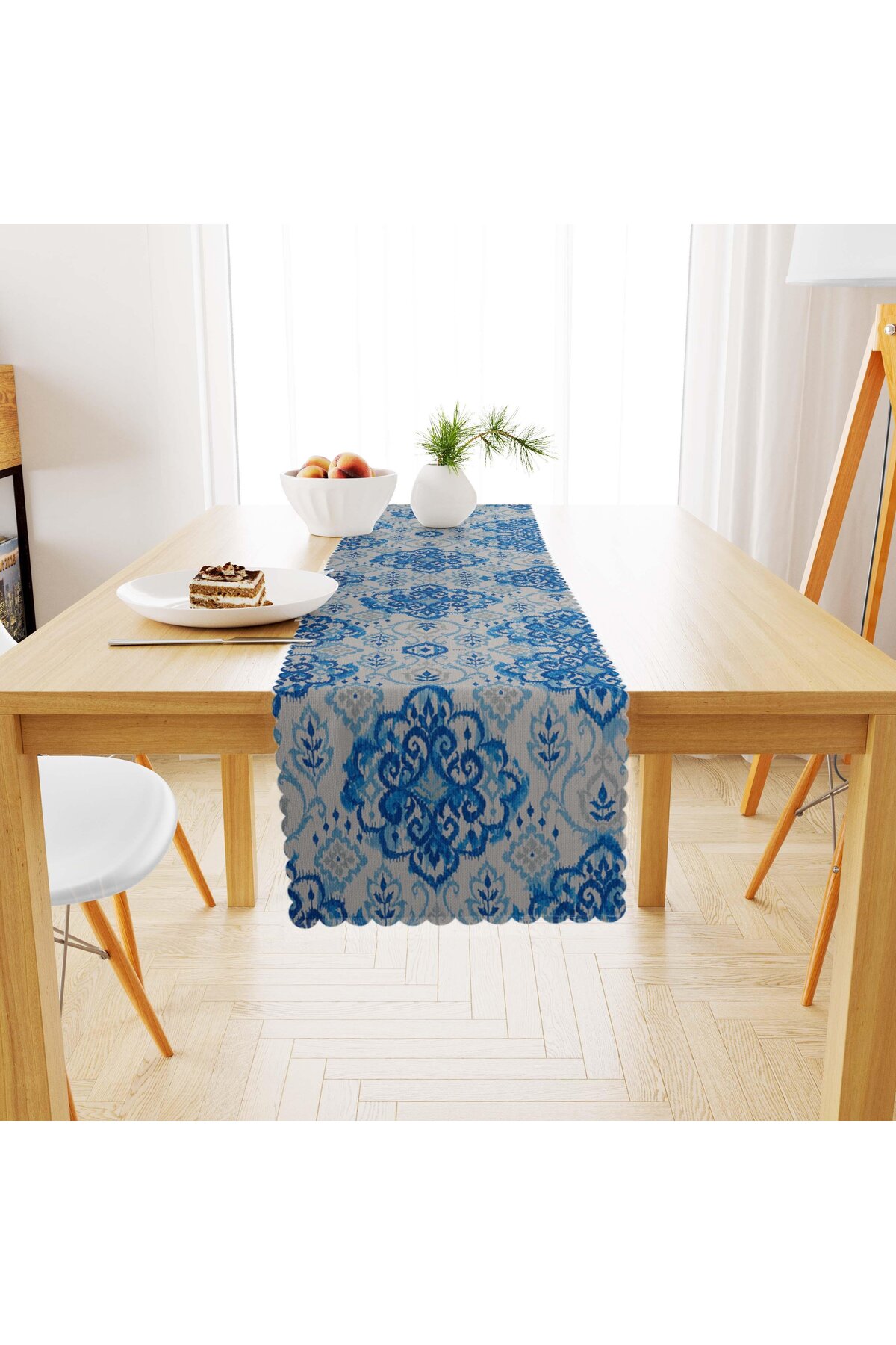 Damask Desenli Mavi Beyaz Dijital Baskılı Süet Dokuma Runner 40x140